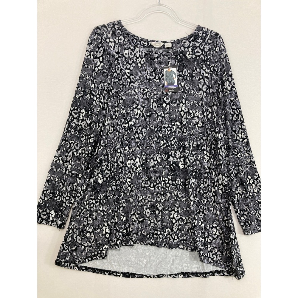 New Khakis & Co Tunic size 1X Grey Black‎ Animal Print Stretch Knit Comfy Office